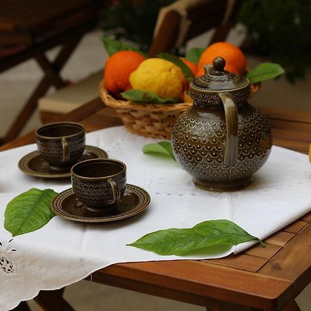 לינה וארוחת בוקר קוורטוצ'ו Fiori E Limoni מראה חיצוני תמונה